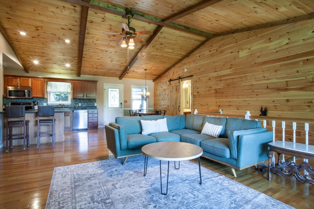 Ole Smoky Bnb - Game Room, Hot Tub, Mtn Views! Pigeon Forge Exterior foto