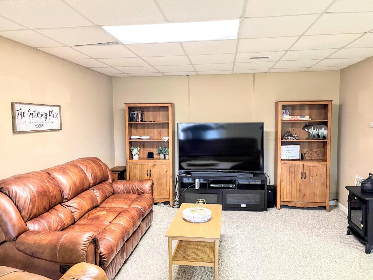 Ole Smoky Bnb - Game Room, Hot Tub, Mtn Views! Pigeon Forge Exterior foto
