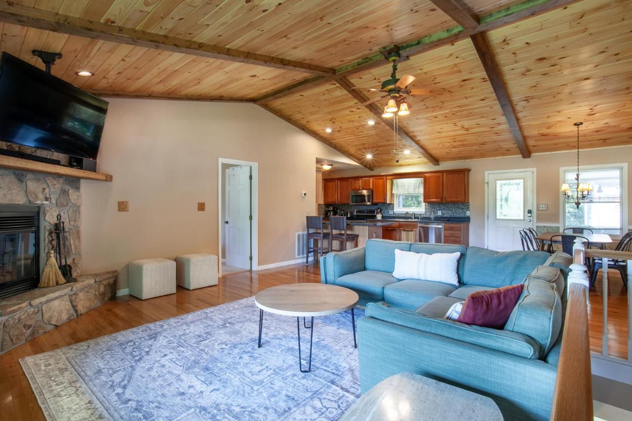Ole Smoky Bnb - Game Room, Hot Tub, Mtn Views! Pigeon Forge Exterior foto