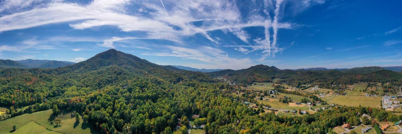 Ole Smoky Bnb - Game Room, Hot Tub, Mtn Views! Pigeon Forge Exterior foto